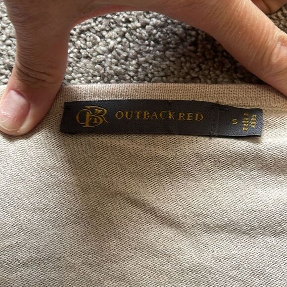 Outback Red
Size S Pullover Sweater - Picture 6 of 11